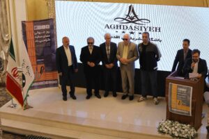 تقدیر از فعالان در برنامه بیست و سوم مهرماه در تالار تشریفات اقدسیه