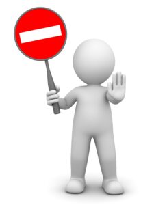 نقاشی آدمک بدون صورت که تابلوی ورود ممنوع در دست گرفته