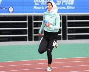 خانم دونده نابینا در پیست