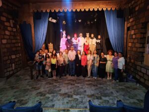 زندگی،تندیس گری در تاریکی؛ روایت نوری که از صحنه می تابد